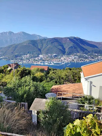 Haus mit Grundstück auf Luštica — 307 m²